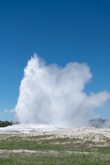 Old Faithful Geyser, Yellowstone National Park, Wyoming, USA