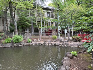七渡神社の境内