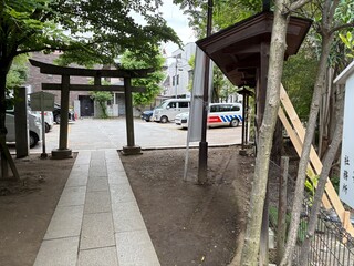 七渡神社の境内