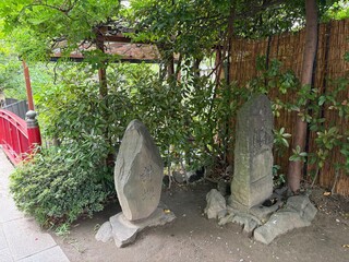 七渡神社の境内