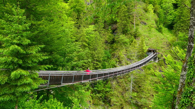 Wandern &uuml;ber die H&auml;ngebr&uuml;cke, Salza, Wasserlochklamm Palfau