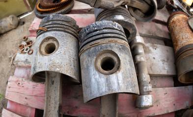 Heavy-Duty Engine Piston: Industrial Machine Component