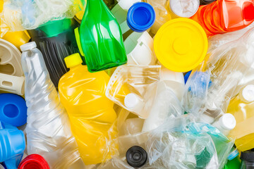 Mixed plastic and metal packaging waste for recycling