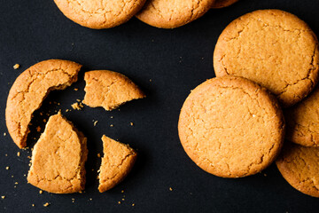 A Group Of Traditional Hot Spicy Popular Ginger Nut Biscuits
