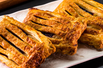 Puff pastry with raspberry jam and cream cheese