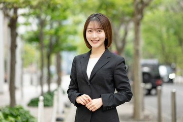 若いビジネスウーマン
