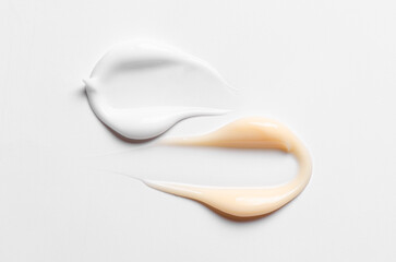 A sample of cosmetic moisturizing body gel or sunscreen