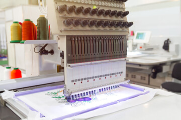 Modern and automatic high technology sewing machine for textile or clothing apparel making manufacturing process in industrial