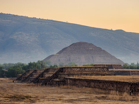 View towards the Pyramid of the Sun at dawn, Teotihuacan, Mexico State, Mexico
