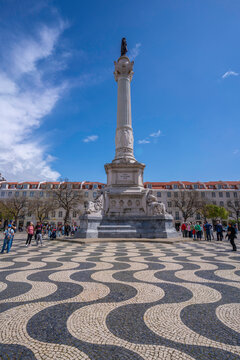 View of Column King Pedro IV in Praca do Rossio in Lisbon city centre, Lisbon, Portugal, Europe