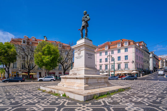 View of Duke of Terceira statue in PC Duque da Terceira on a sunny day, Lisbon, Portugal, Europe