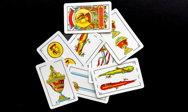 Classic Spanish Playing Cards: Traditional Game Cards