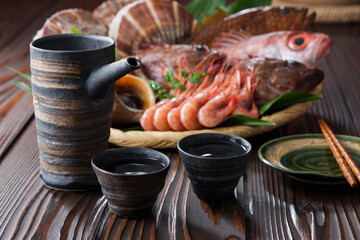 【日本酒と北海鮮魚食材】新鮮な日本海の幸と愉しむ日本酒。アコウ・ノドグロ・カサゴなどの高級魚と甘エビ・ホタテ貝・バイ貝。