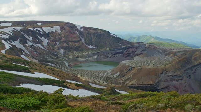 蔵王連峰 蔵王の御釜 Zao Mountain Range, Zao Okama Crater