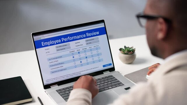 Employee Performance Evaluation Review Form: Measurement