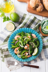 【ゴーヤと海老のサラダ】夏野菜の王様ゴーヤとたっぷりのパクチーに海老を和えたシンプルなサラダ。ライムを絞って爽やかに楽しみます。