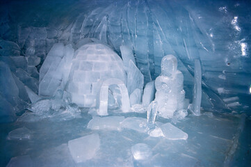 Ice cave 