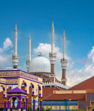 The dome and minarest of the Central Java Grand Mosque of Semarang, Central Java, Indonesia
