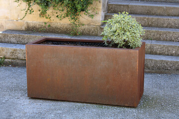 Bac à plantes en acier corten