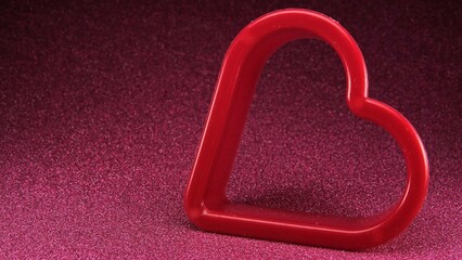 Biało czerwone kształty serca - symbole miłości © tomo81