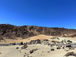 Paisaje montañoso en el desierto