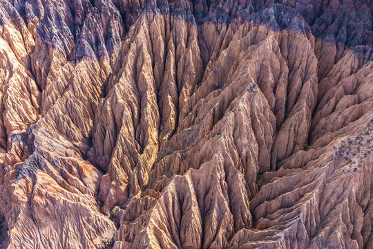Gully erosion and landscape patterns