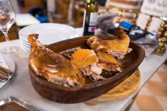 Roast suckling pig in traditional Segovia style