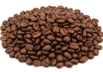 Fototapeta premium Roasted coffee beans pile isolated on white background