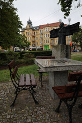 Szachownica widok na starą kamienicę w centrum Szczecina © MR. Stanek