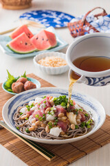 【まぐろと長芋の冷やしそば】山芋。納豆。鮪。しっかり冷やした蕎麦とあわせていただきます。暑さ厳しい夏を乗り切るスタミナ蕎麦です。