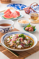 【まぐろと長芋の冷やしそば】山芋。納豆。鮪。しっかり冷やした蕎麦とあわせていただきます。暑さ厳しい夏を乗り切るスタミナ蕎麦です。