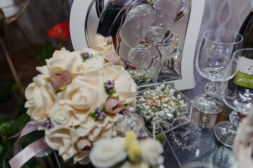 Elegant Wedding Table Setting with Crystal Vases, Bouquet, and Sparkling Champagne, Soft Pink Decor