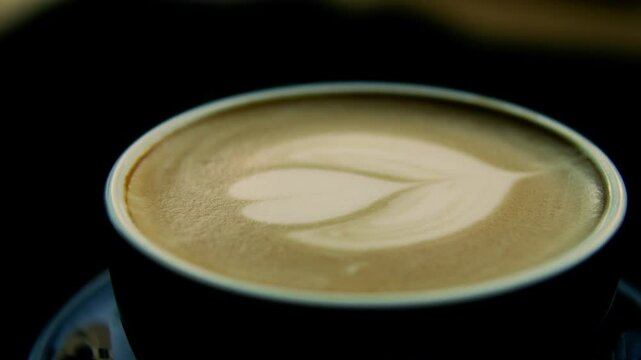 カフェラテとラテアート