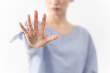 私服姿の女性　ライフスタイルイメージ