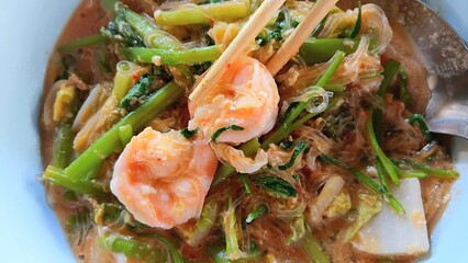 Sukiyaki with Shrimps and Vegetables Recipe