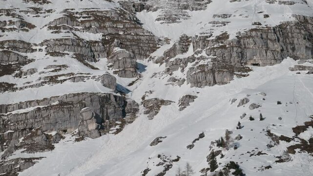 The Montasio plateau and the Canin chain. Between winter and spring
