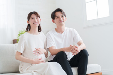 妊婦の妻と夫
