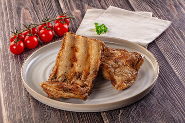 Steamed pork ribs with spices