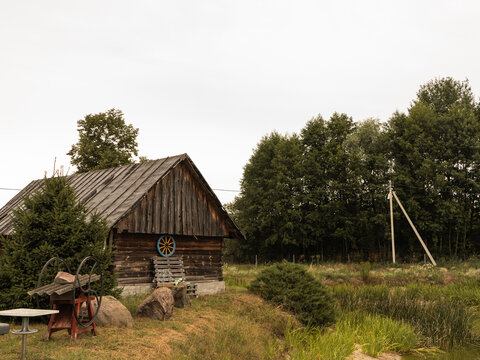 old barn in the countryside
