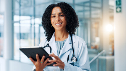 Plakat Doctor, woman and smile with tablet in portrait, hallway and report for healthcare services at clinic. Person, technology and happy with app, medical research or schedule at hospital in Costa Rica
