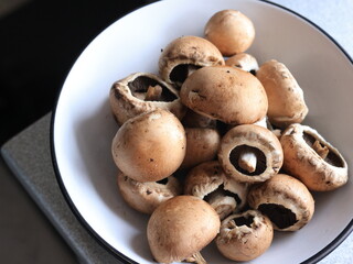 mushrooms in a bowl