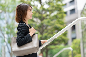 若いビジネスウーマン