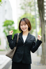 Fototapeta premium スーツを着た女性