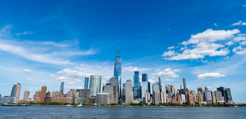Fototapeta premium New York from New Jersey. Manhattan's beautiful skyline, New York, United States. Panorama view of New York city skyline in Midtown Manhattan. USA, NYC, NY, Manhattan. New York skyscrapers