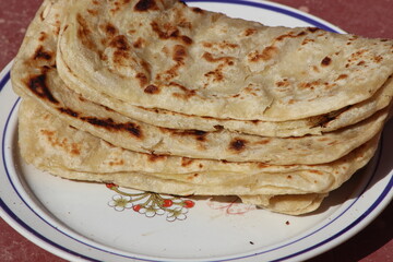 A close-up of the traditional Moroccan flatbread known as msemmen or msemen