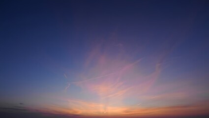 Obraz premium Serene Sunset Pastel Hues Paint the Evening Sky