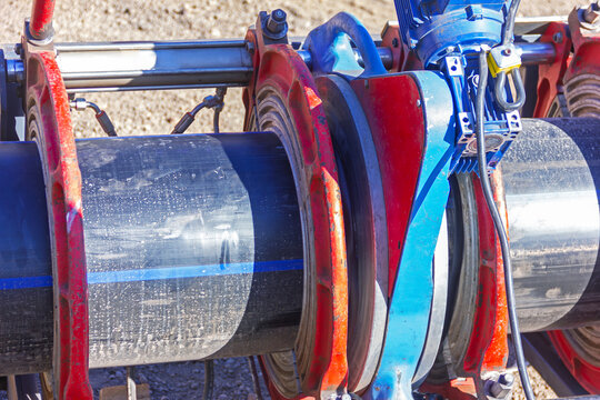 Polyethylene pipe welding. HDPE pipe (high-density polyethylene pipe) is a type of flexible plastic pipe used to transfer fluids and gases. It pipe can be joined by butt welding, electrofusion welding