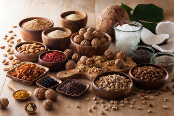 【スーパーフード】健康や美容に効果がある栄養素を豊富に含むスーパーフード。タイガーナッツ・カカオニブ・マキベリー・ポーレン・ゴールデンベリー・ゴジベリー・アーモンド・亜麻種子・キヌア・アマランサス・クルミ・ココナッツオイル・チアシード