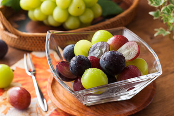 【葡萄】贅沢な秋の味覚、葡萄です。シャインマスカット・サニードルチェ・ピオーネ。