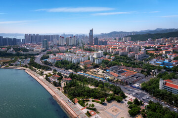 Fototapeta premium China, Weihai, coastline, city, city skyline, architectural landscape, building, architecture, background, metropolis, downtown,